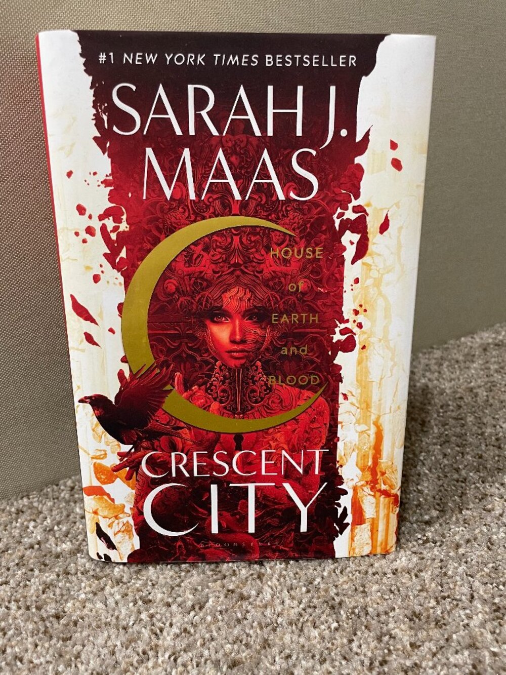 House of Earth and Blood Crescent City Hardcover w/ Dust Jacket Sarah J Maas